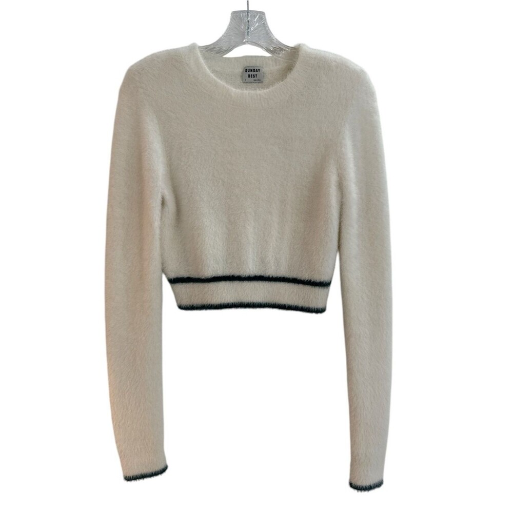 Aritzia Cream Fuzzy Cropped Crewneck Sweater with Dark Green Trim